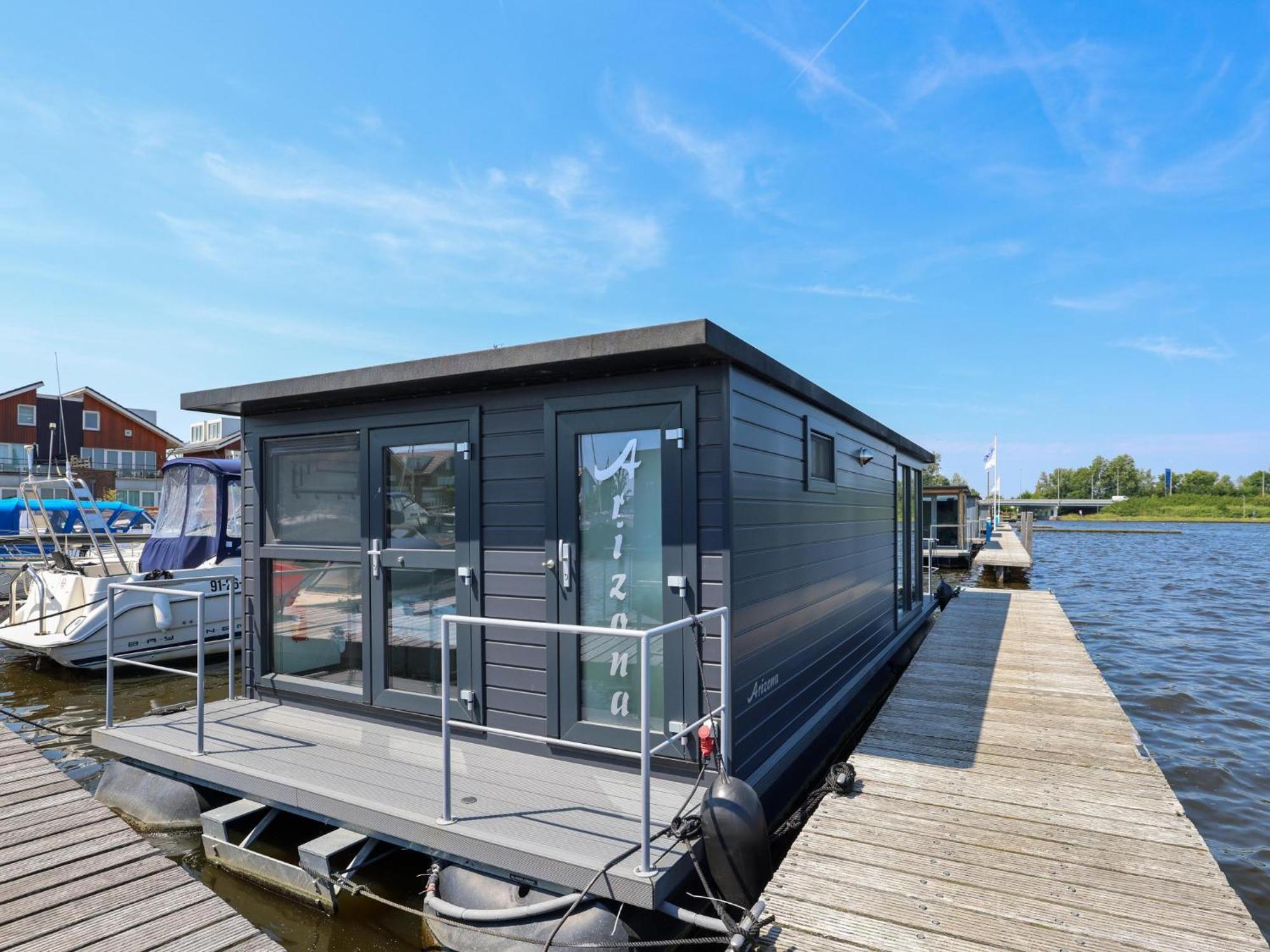ホテル Tiny Houseboat Parel I - Airco Uitgeest エクステリア 写真